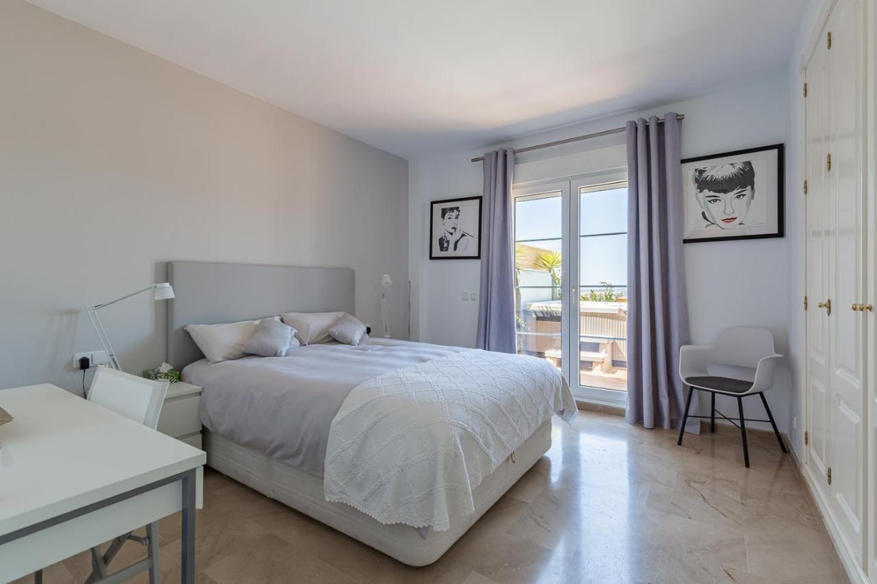 Penthouse Puerto Banus Sea View Apartment *
